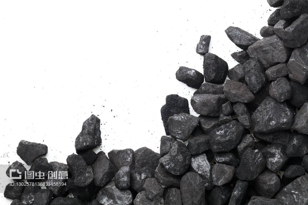 煤炭隔离在白色背景
